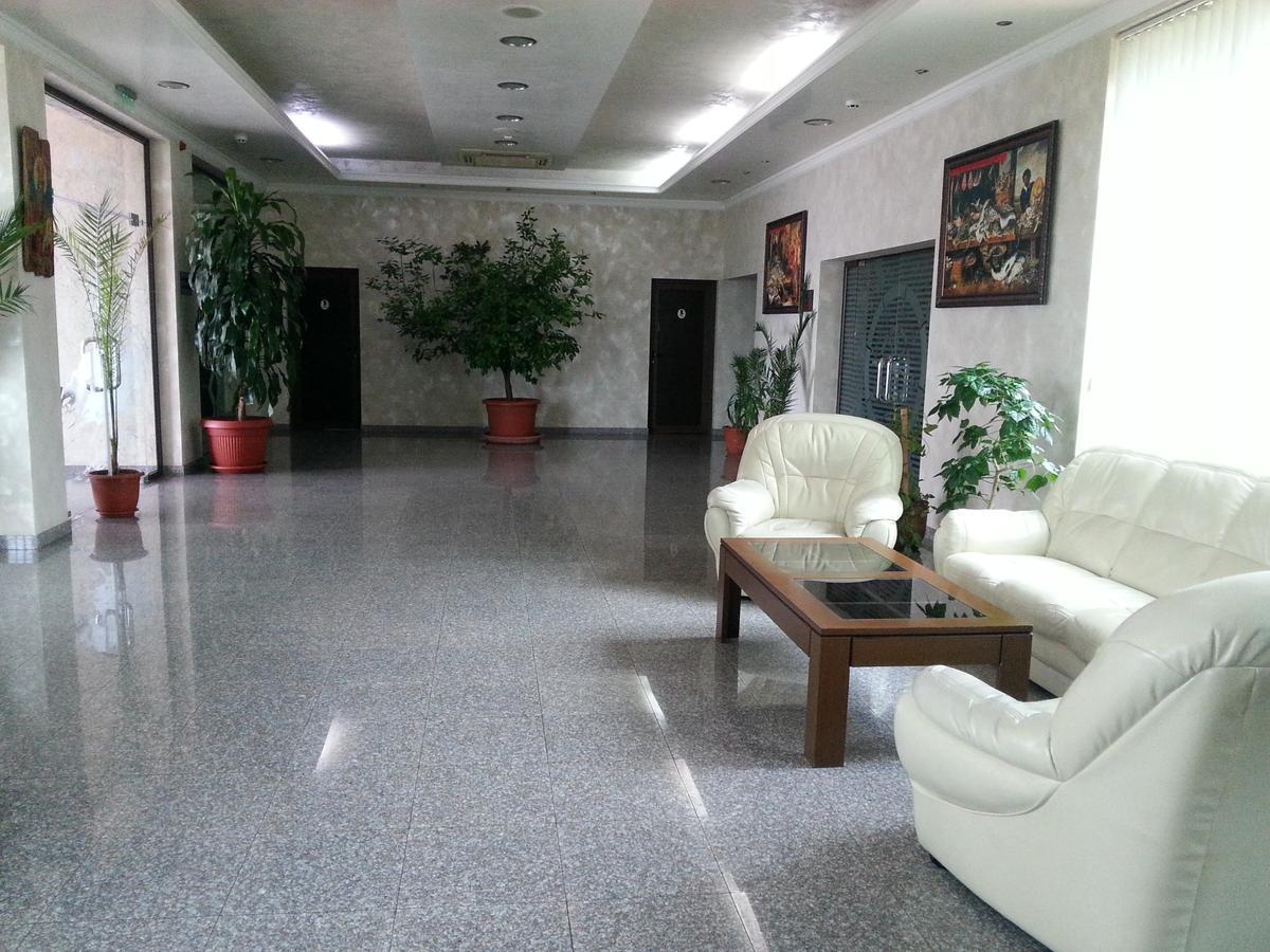 Hotel Sveti Nikola Sliven Exterior foto